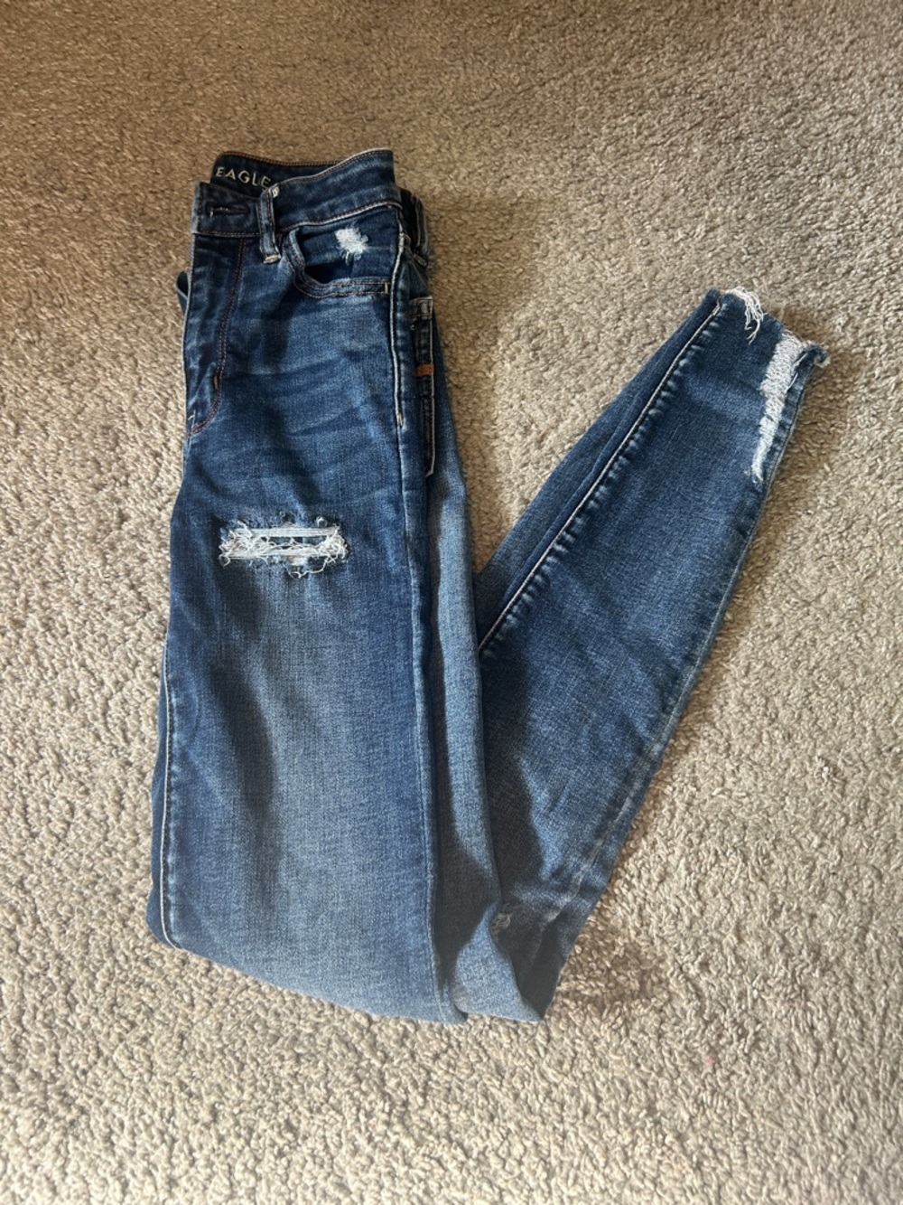 American Eagle Outfitters Medium Blue Distressed Skinny Jeans